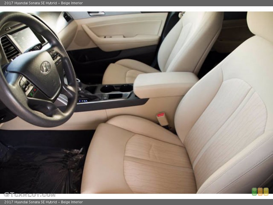 Beige Interior Photo for the 2017 Hyundai Sonata SE Hybrid #139566425