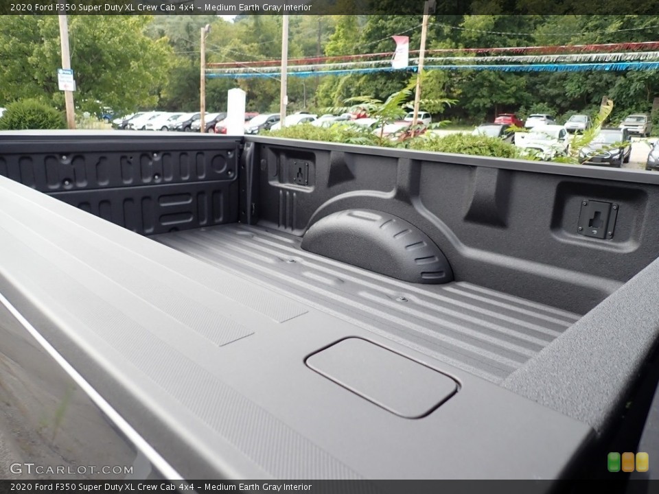 Medium Earth Gray Interior Trunk for the 2020 Ford F350 Super Duty XL Crew Cab 4x4 #139579791