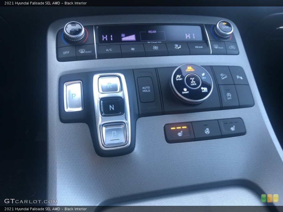 Black Interior Controls for the 2021 Hyundai Palisade SEL AWD #139640754