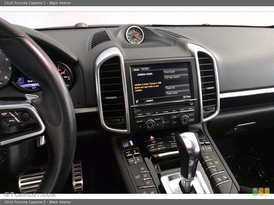 Black Interior Controls for the 2016 Porsche Cayenne S #139663645