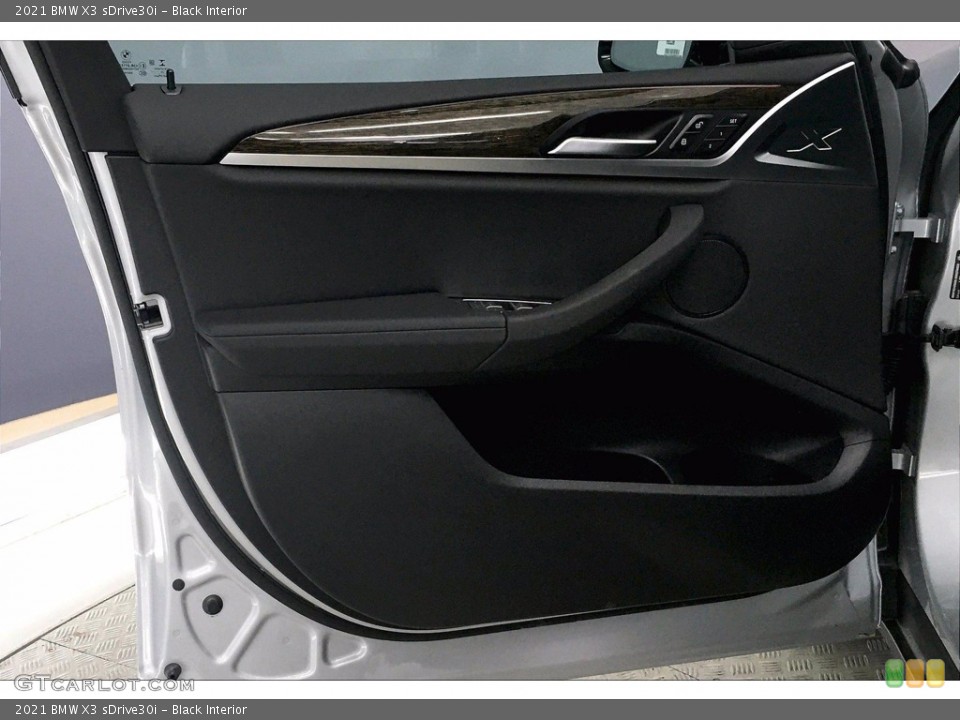 Black Interior Door Panel for the 2021 BMW X3 sDrive30i #139674147