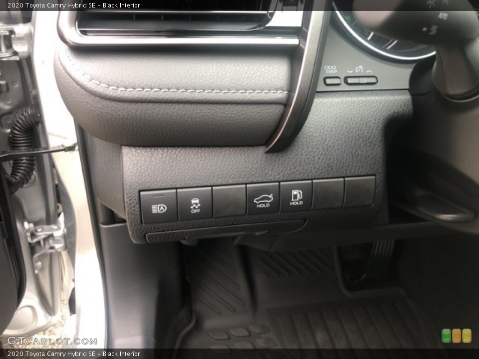 Black Interior Controls for the 2020 Toyota Camry Hybrid SE #139707504