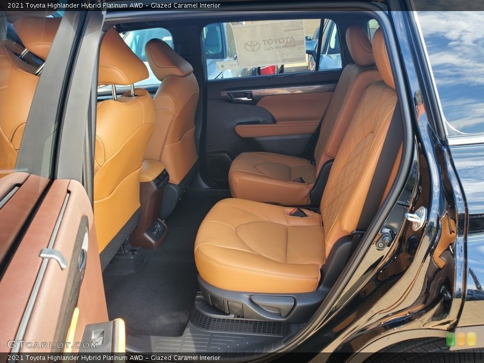 Glazed Caramel Interior Rear Seat for the 2021 Toyota Highlander Hybrid Platinum AWD #139722840