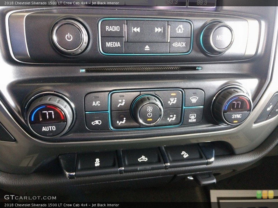 Jet Black Interior Controls for the 2018 Chevrolet Silverado 1500 LT Crew Cab 4x4 #139723629