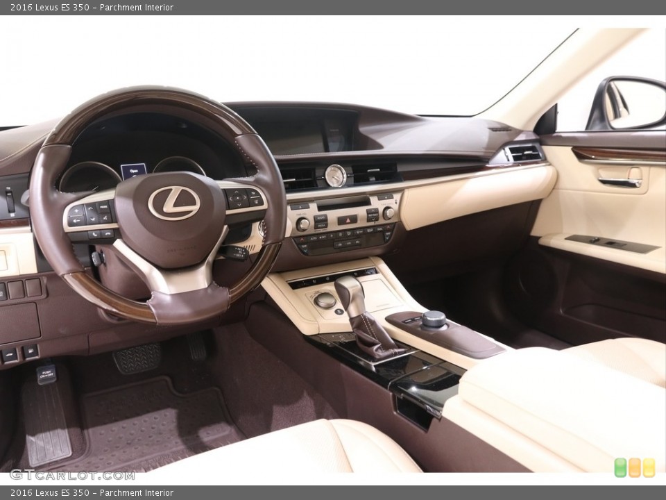 Parchment Interior Photo for the 2016 Lexus ES 350 #139724910