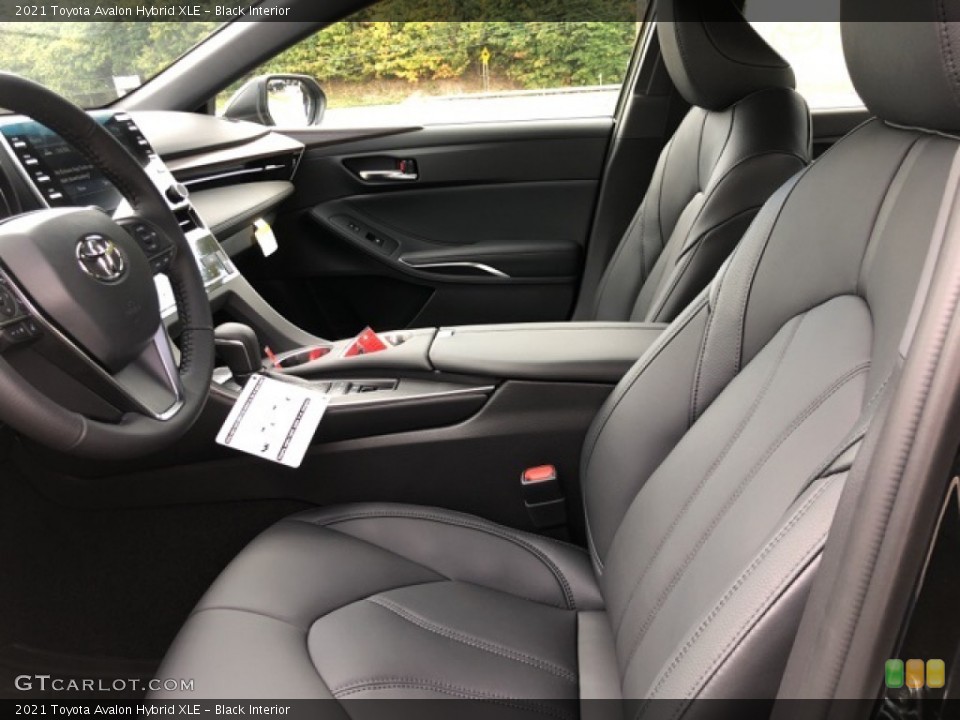 Black Interior Photo for the 2021 Toyota Avalon Hybrid XLE #139726770