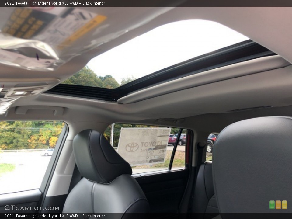 Black Interior Sunroof for the 2021 Toyota Highlander Hybrid XLE AWD #139735359