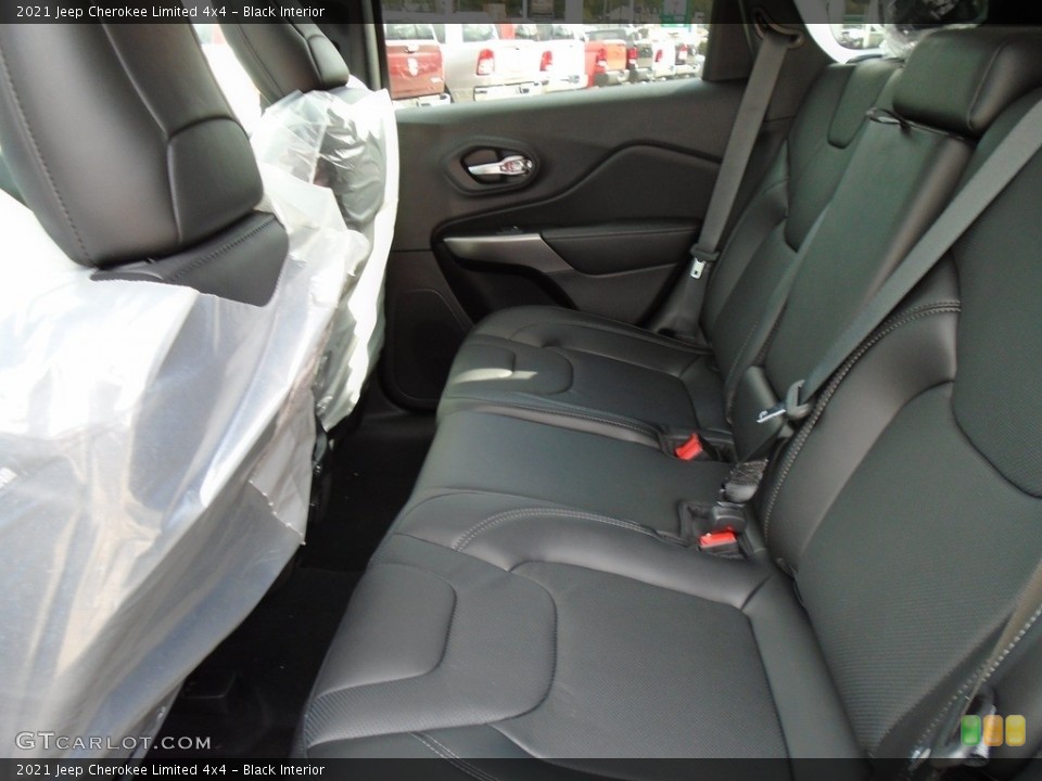 Black Interior Rear Seat for the 2021 Jeep Cherokee Limited 4x4 #139740407