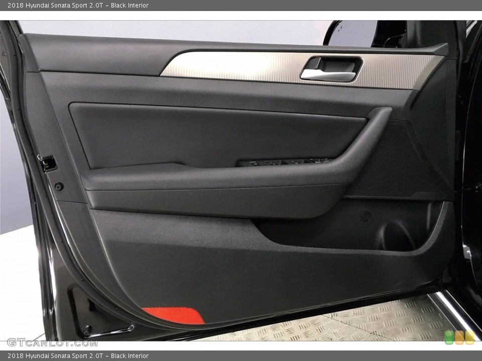 Black Interior Door Panel for the 2018 Hyundai Sonata Sport 2.0T #139750718