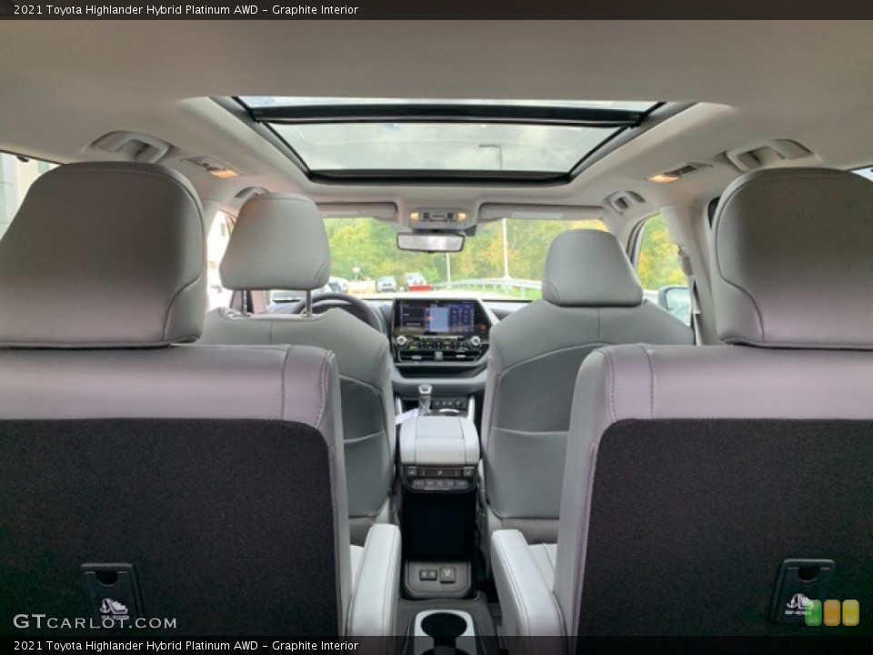 Graphite Interior Photo for the 2021 Toyota Highlander Hybrid Platinum AWD #139751897