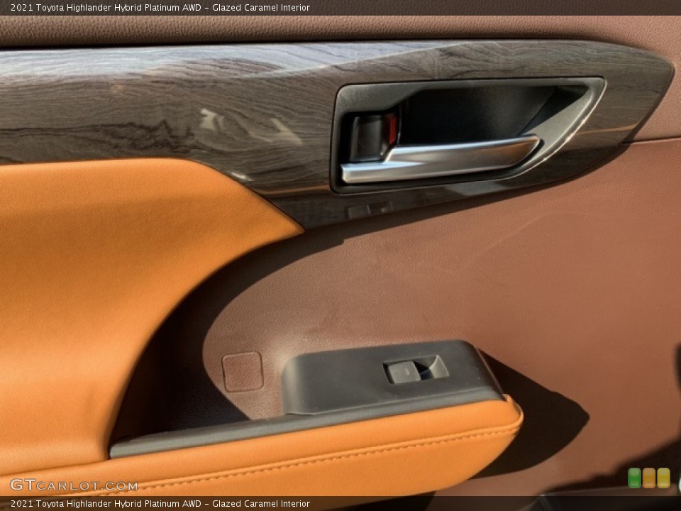 Glazed Caramel Interior Door Panel for the 2021 Toyota Highlander Hybrid Platinum AWD #139782363