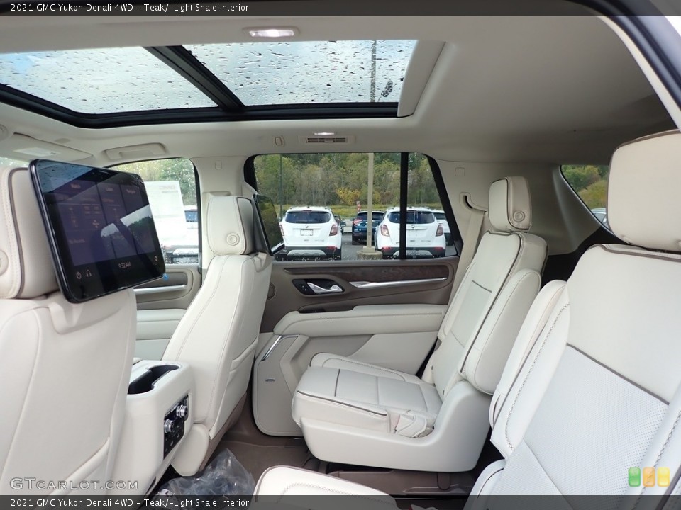 Teak/­Light Shale Interior Rear Seat for the 2021 GMC Yukon Denali 4WD #139789421