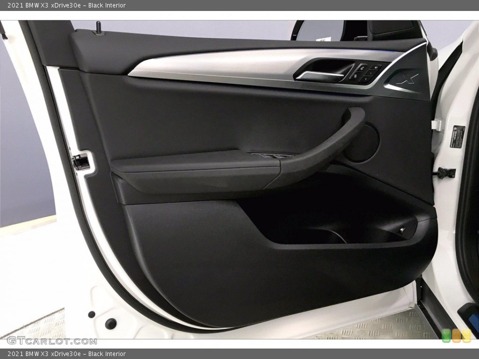 Black Interior Door Panel for the 2021 BMW X3 xDrive30e #139827465
