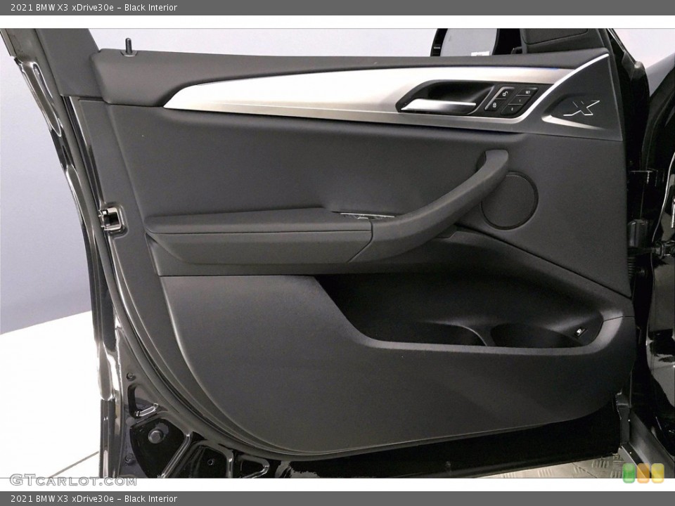Black Interior Door Panel for the 2021 BMW X3 xDrive30e #139828860