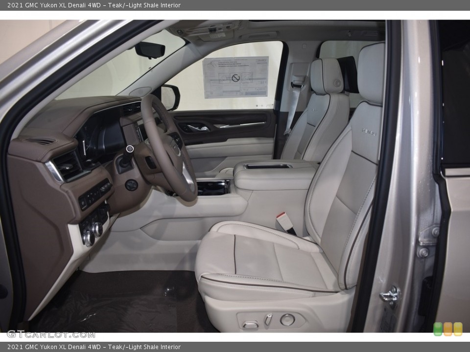 Teak/­Light Shale Interior Photo for the 2021 GMC Yukon XL Denali 4WD #139838089