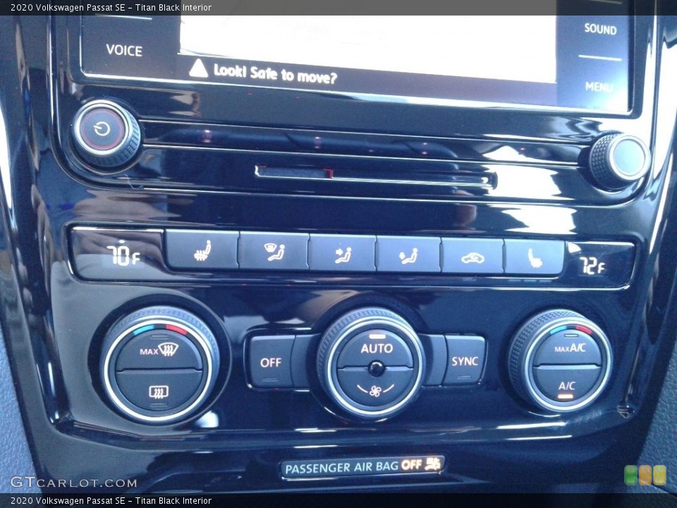 Titan Black Interior Controls for the 2020 Volkswagen Passat SE #139854651