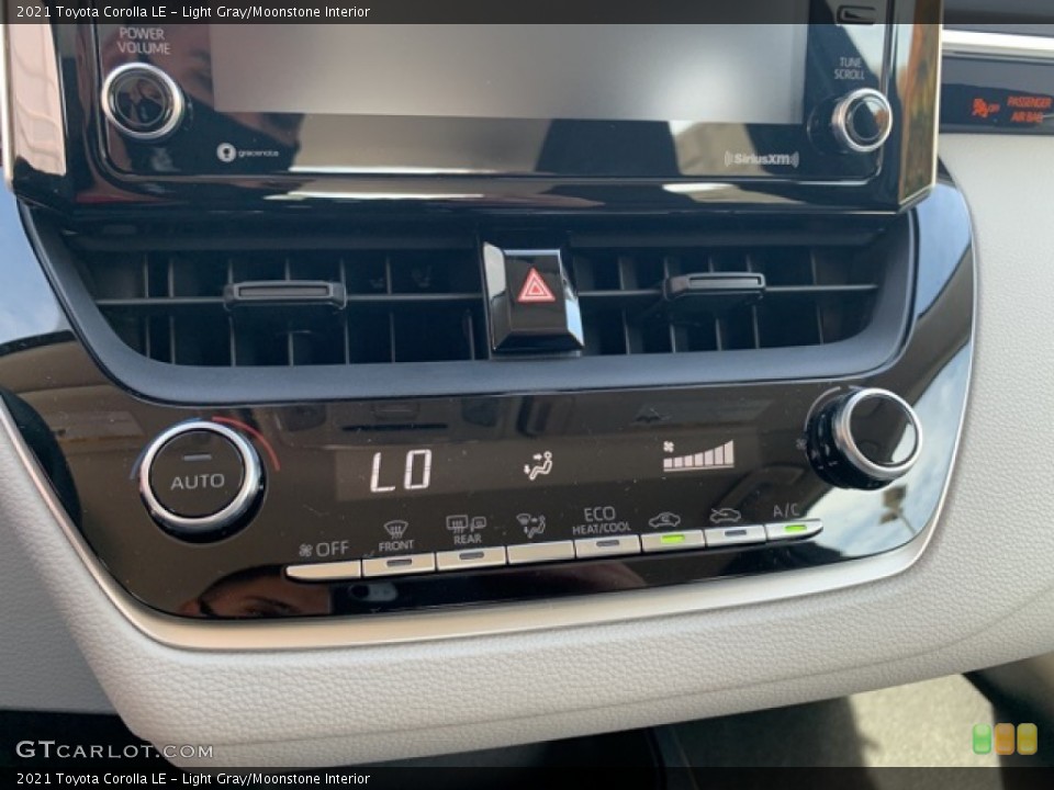 Light Gray/Moonstone Interior Controls for the 2021 Toyota Corolla LE #139869367