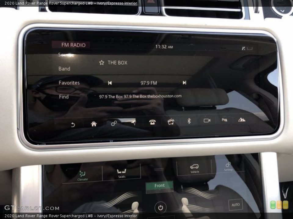 Ivory/Espresso Interior Controls for the 2020 Land Rover Range Rover Supercharged LWB #139872454