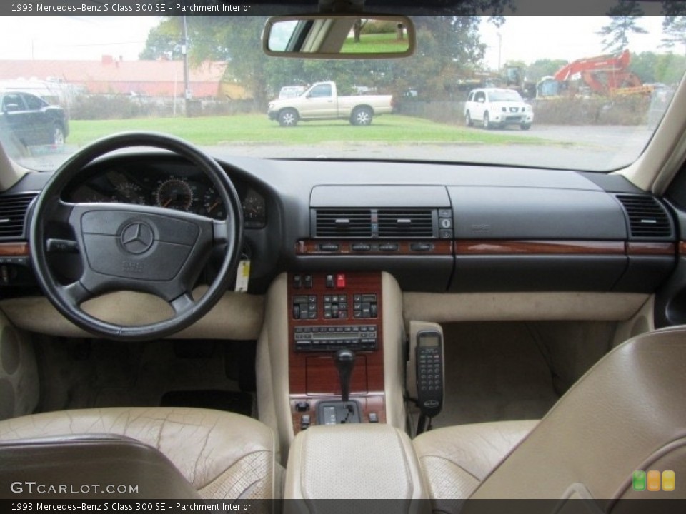 Parchment Interior Dashboard for the 1993 Mercedes-Benz S Class 300 SE #139883667