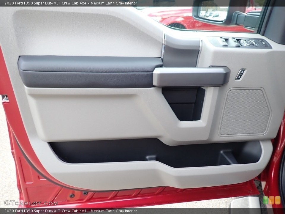 Medium Earth Gray Interior Door Panel for the 2020 Ford F350 Super Duty XLT Crew Cab 4x4 #139888245