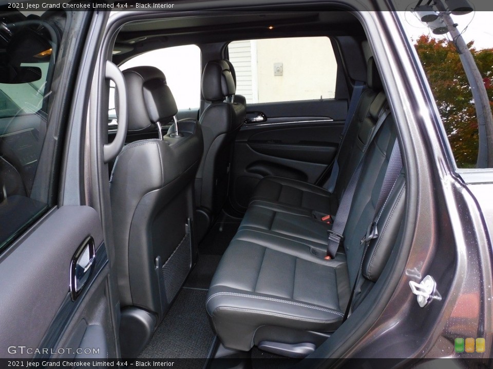 Black Interior Rear Seat for the 2021 Jeep Grand Cherokee Limited 4x4 #139905641