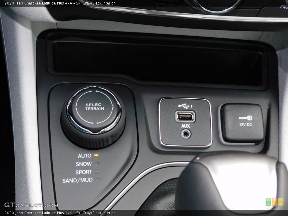 Ski Gray/Black Interior Controls for the 2020 Jeep Cherokee Latitude Plus 4x4 #139906418