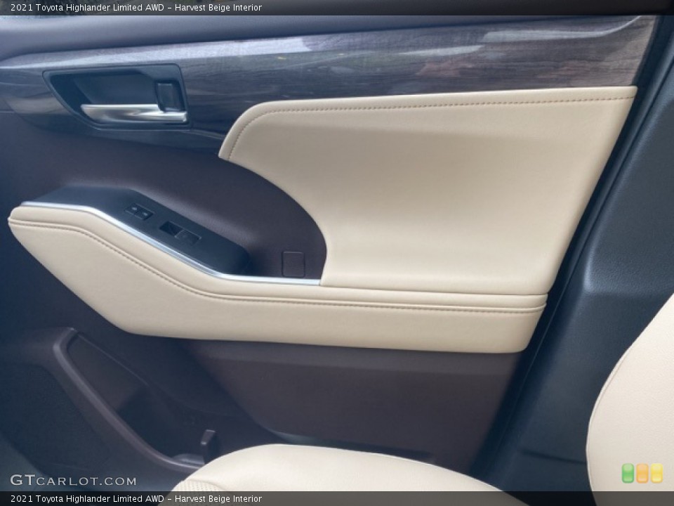 Harvest Beige Interior Door Panel for the 2021 Toyota Highlander Limited AWD #139920876
