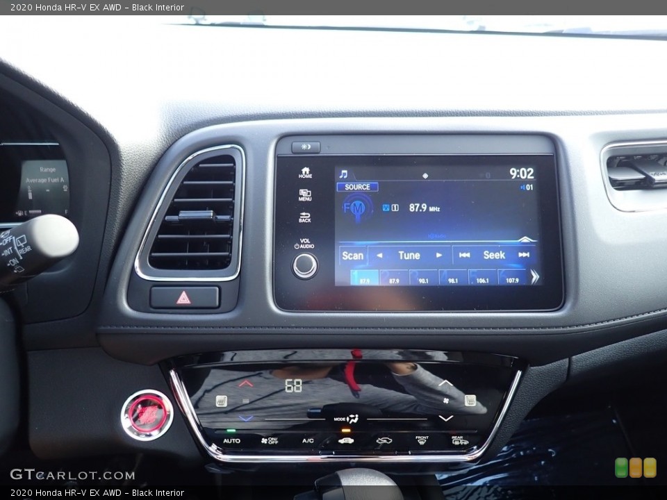 Black Interior Controls for the 2020 Honda HR-V EX AWD #139945080