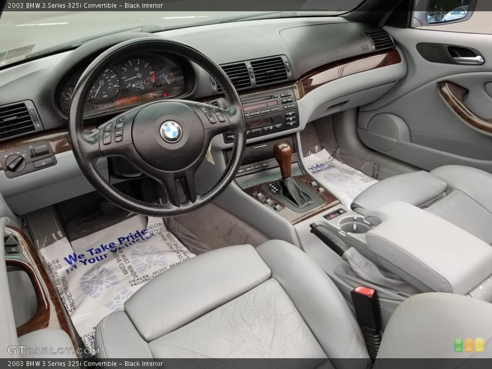 Black Interior Photo for the 2003 BMW 3 Series 325i Convertible #139949937