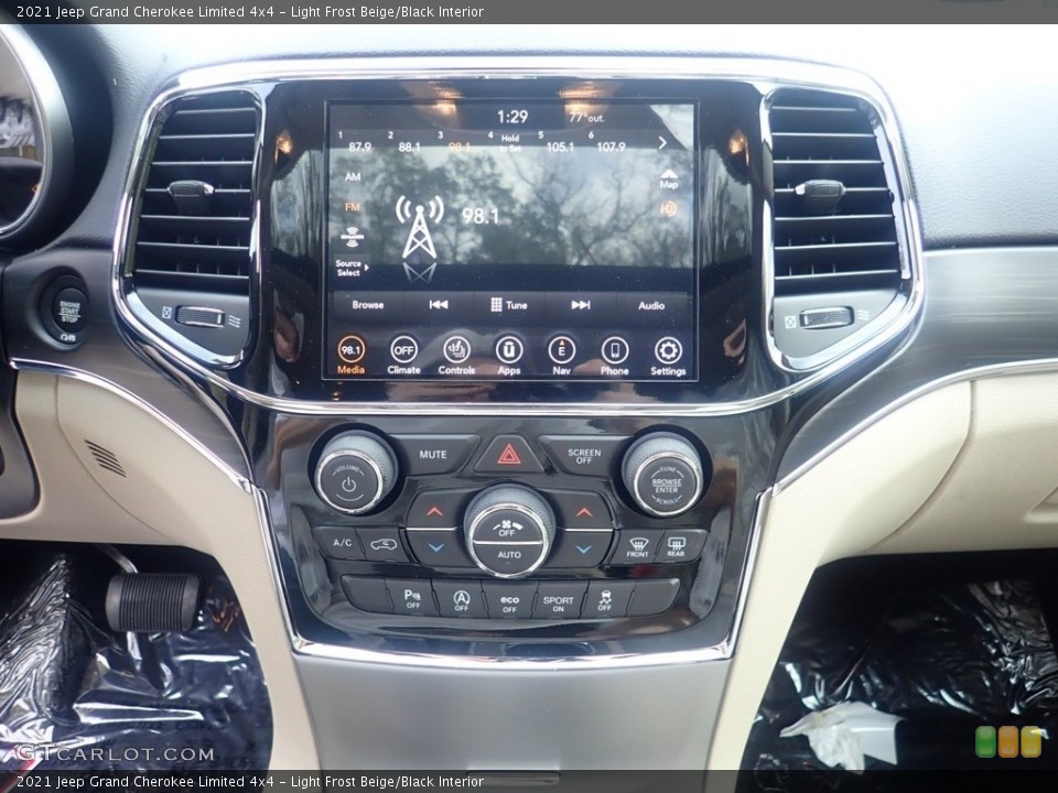 Light Frost Beige/Black Interior Controls for the 2021 Jeep Grand Cherokee Limited 4x4 #139953177