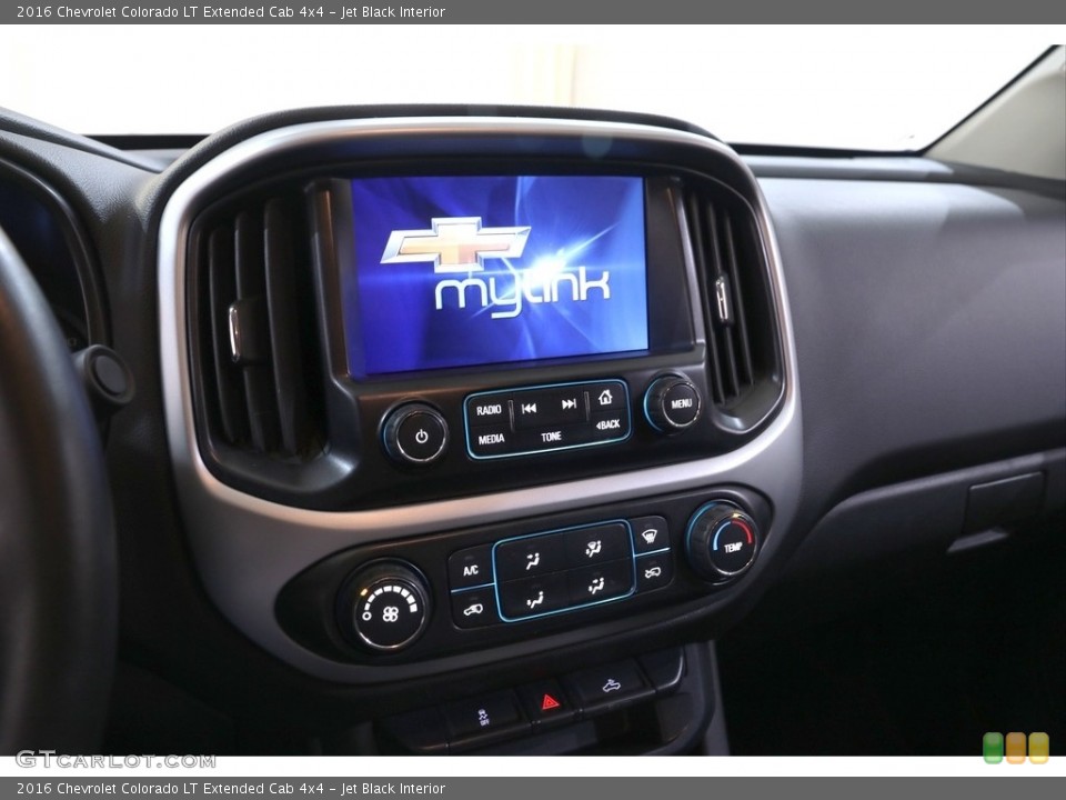 Jet Black Interior Controls for the 2016 Chevrolet Colorado LT Extended Cab 4x4 #139953219