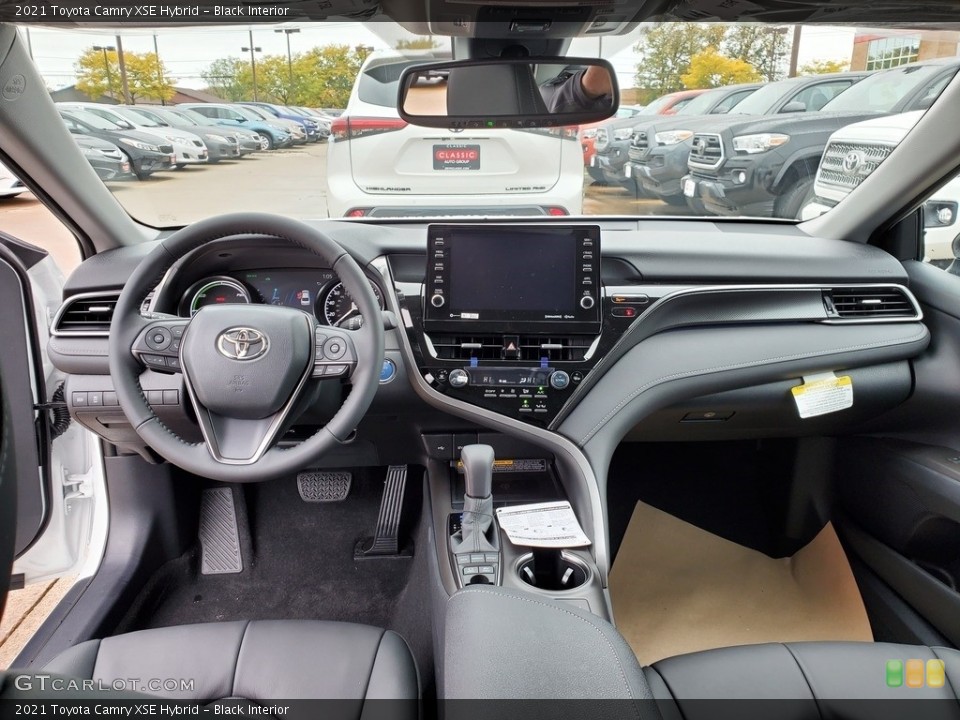 Black Interior Photo for the 2021 Toyota Camry XSE Hybrid #139957732