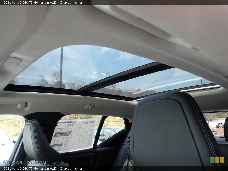 Charcoal Interior Sunroof for the 2021 Volvo XC40 T5 Momentum AWD #139957963