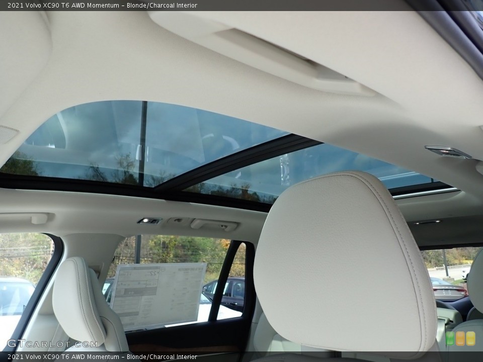 Blonde/Charcoal Interior Sunroof for the 2021 Volvo XC90 T6 AWD Momentum #139959088