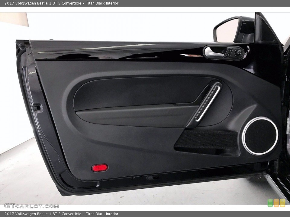 Titan Black Interior Door Panel for the 2017 Volkswagen Beetle 1.8T S Convertible #139970857