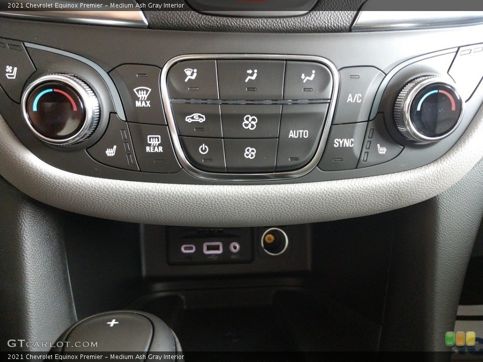 Medium Ash Gray Interior Controls for the 2021 Chevrolet Equinox Premier #139971151