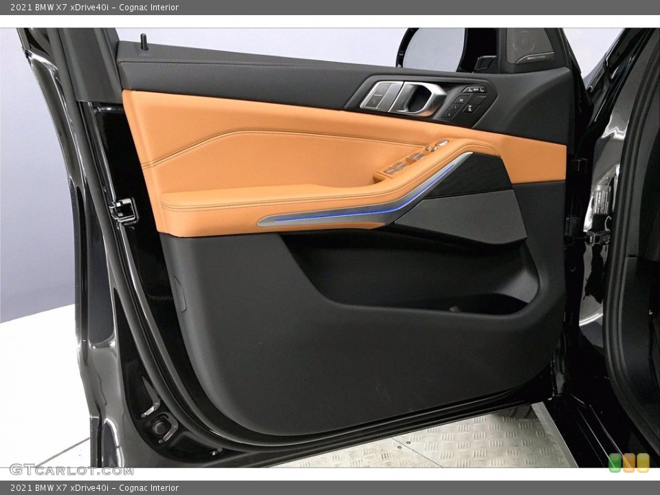 Cognac Interior Door Panel for the 2021 BMW X7 xDrive40i #139986178