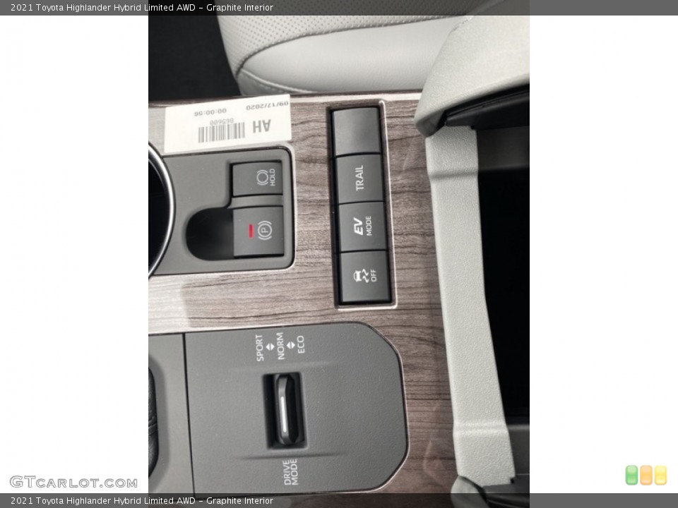 Graphite Interior Controls for the 2021 Toyota Highlander Hybrid Limited AWD #139996619
