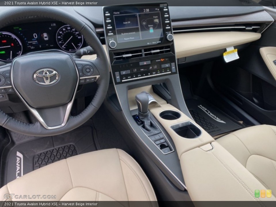 Harvest Beige Interior Photo for the 2021 Toyota Avalon Hybrid XSE #139998290