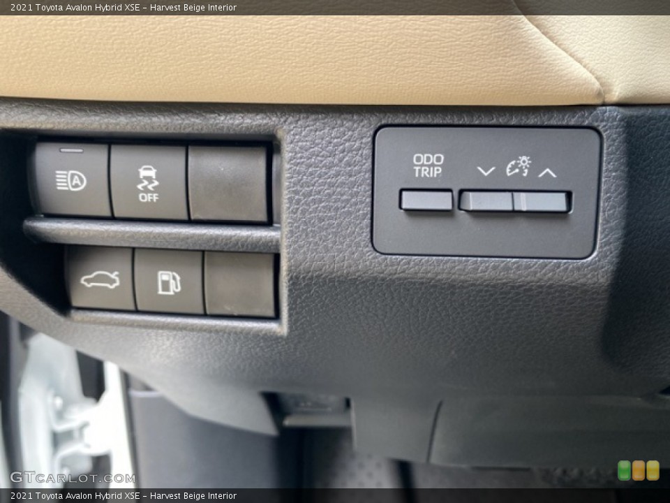 Harvest Beige Interior Controls for the 2021 Toyota Avalon Hybrid XSE #139998611