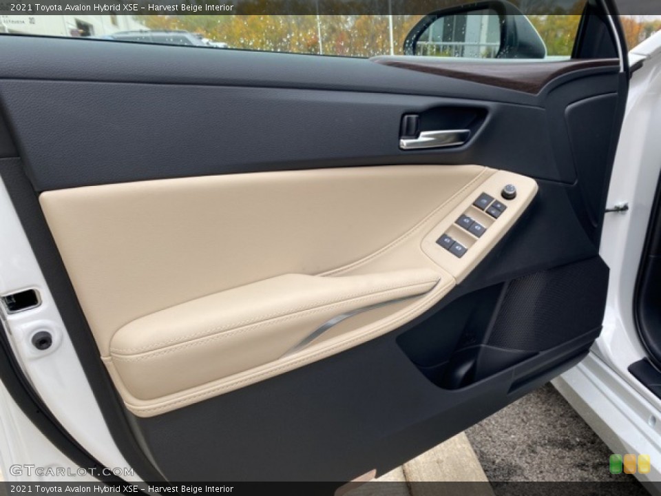 Harvest Beige Interior Door Panel for the 2021 Toyota Avalon Hybrid XSE #139998653