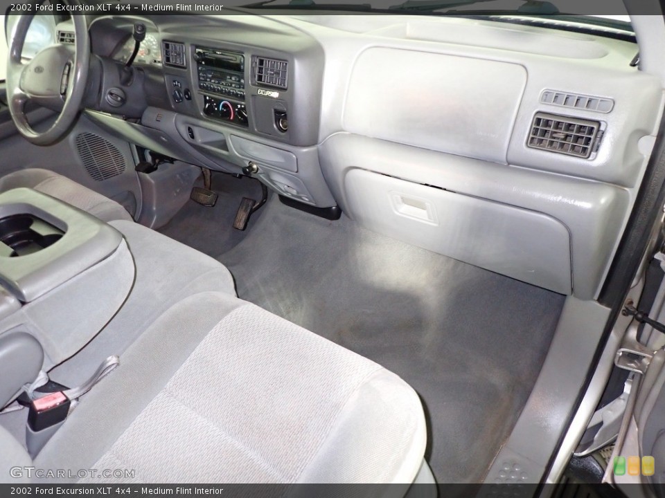 Medium Flint Interior Dashboard for the 2002 Ford Excursion XLT 4x4 #140008459