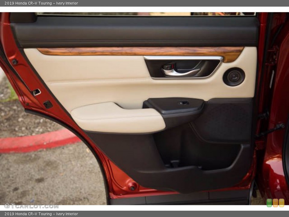 Ivory Interior Door Panel for the 2019 Honda CR-V Touring #140008603