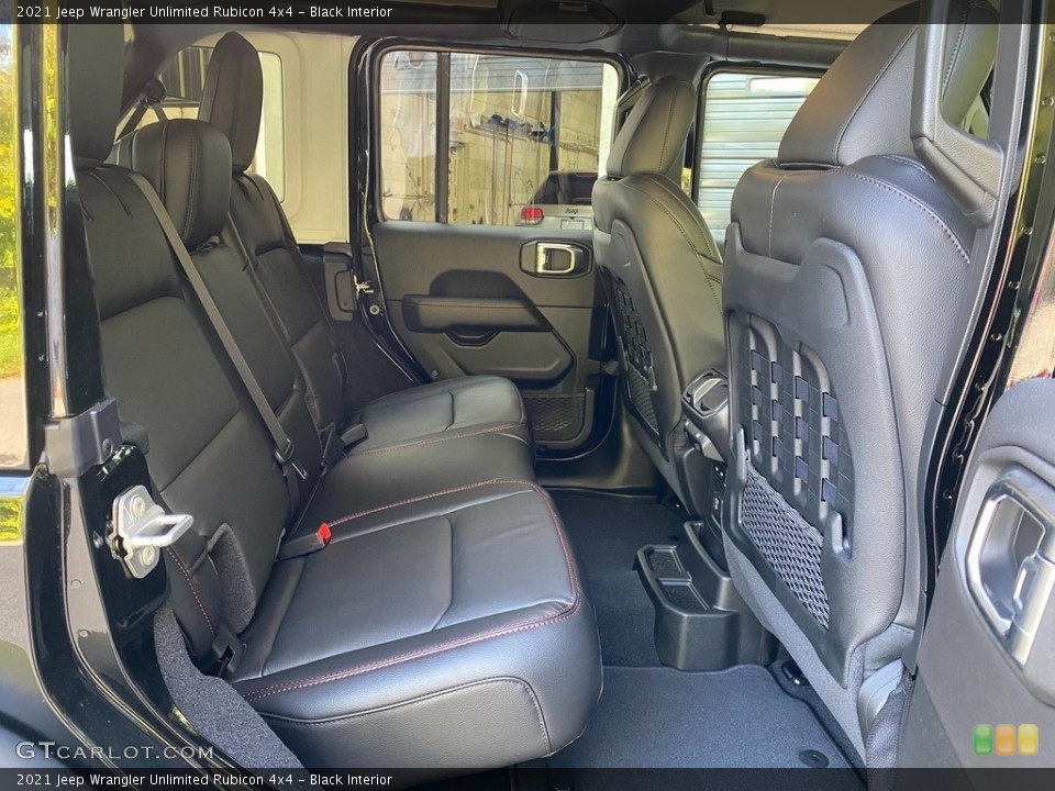 Black Interior Rear Seat for the 2021 Jeep Wrangler Unlimited Rubicon 4x4 #140010541