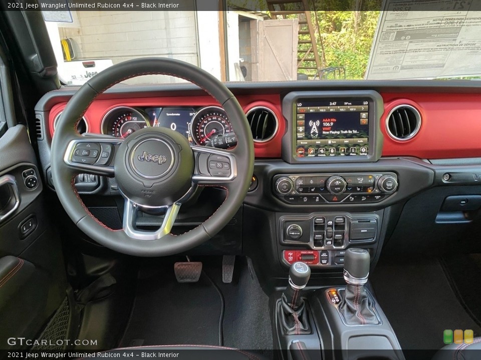 Black Interior Dashboard for the 2021 Jeep Wrangler Unlimited Rubicon 4x4 #140010583