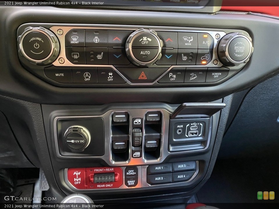 Black Interior Controls for the 2021 Jeep Wrangler Unlimited Rubicon 4x4 #140010763