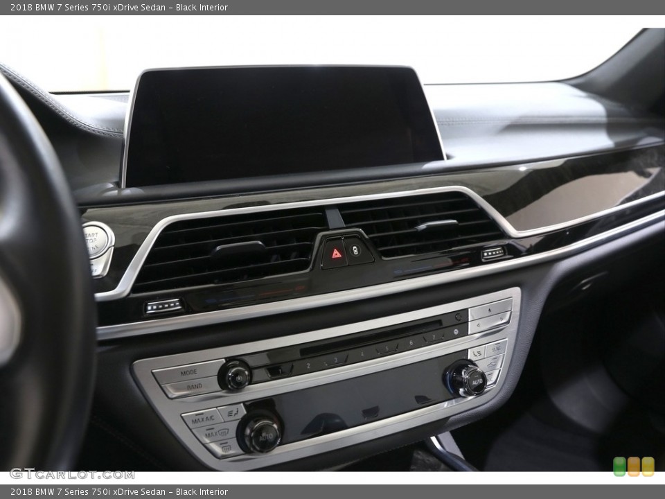 Black Interior Controls for the 2018 BMW 7 Series 750i xDrive Sedan #140016068