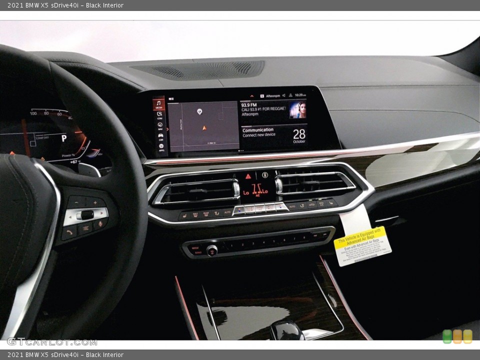 Black Interior Controls for the 2021 BMW X5 sDrive40i #140018501
