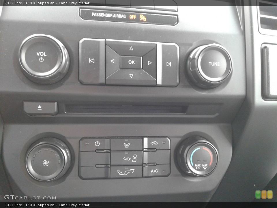 Earth Gray Interior Controls for the 2017 Ford F150 XL SuperCab #140028727