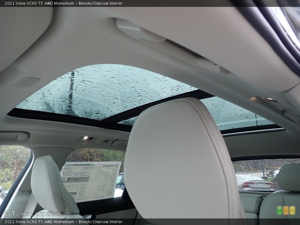 Blonde/Charcoal Interior Sunroof for the 2021 Volvo XC60 T5 AWD Momentum #140030764